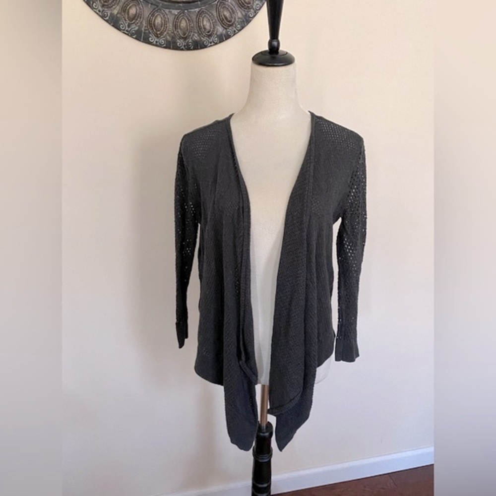 American Eagle Lightweight Gray Loose Weave Cardigan Sweater with Solid Back